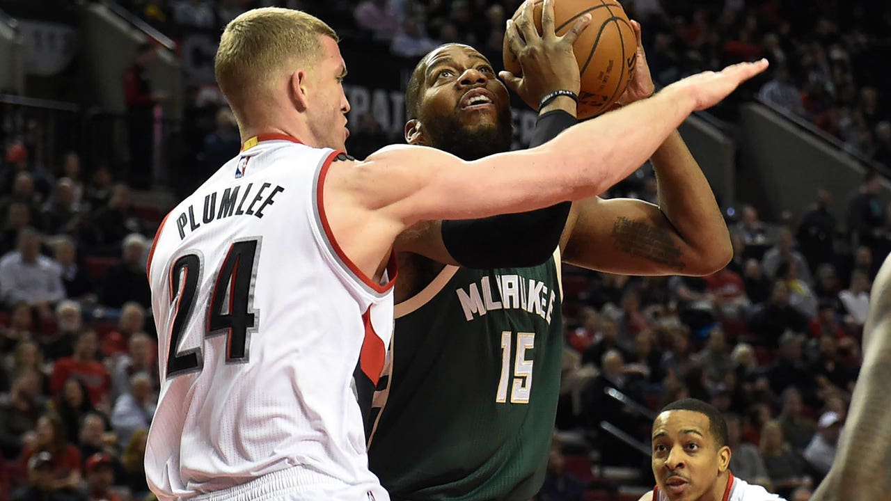 Bucks fall to Trail Blazers 107-95 in fourth straight loss